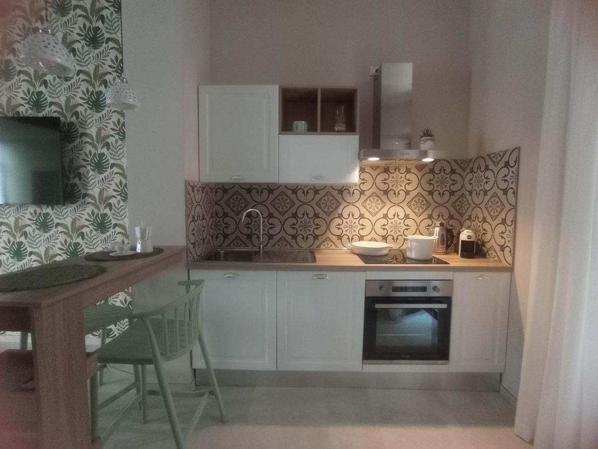 Апартаменти Happynesshouse_Locazione Turistica Трані Екстер'єр фото